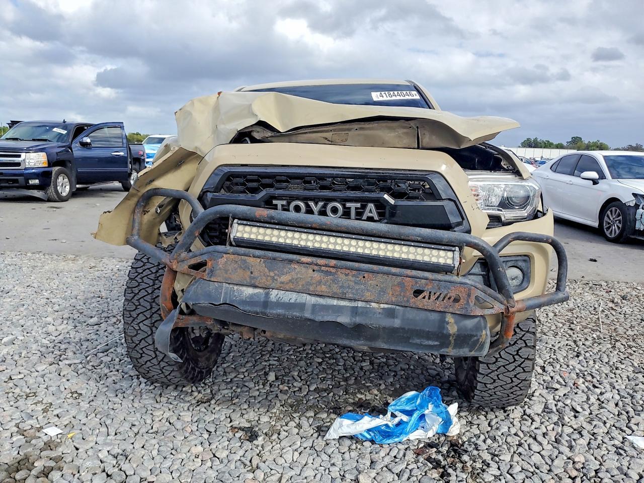 2016 Toyota Tacoma Trd Off-Road - Image 5