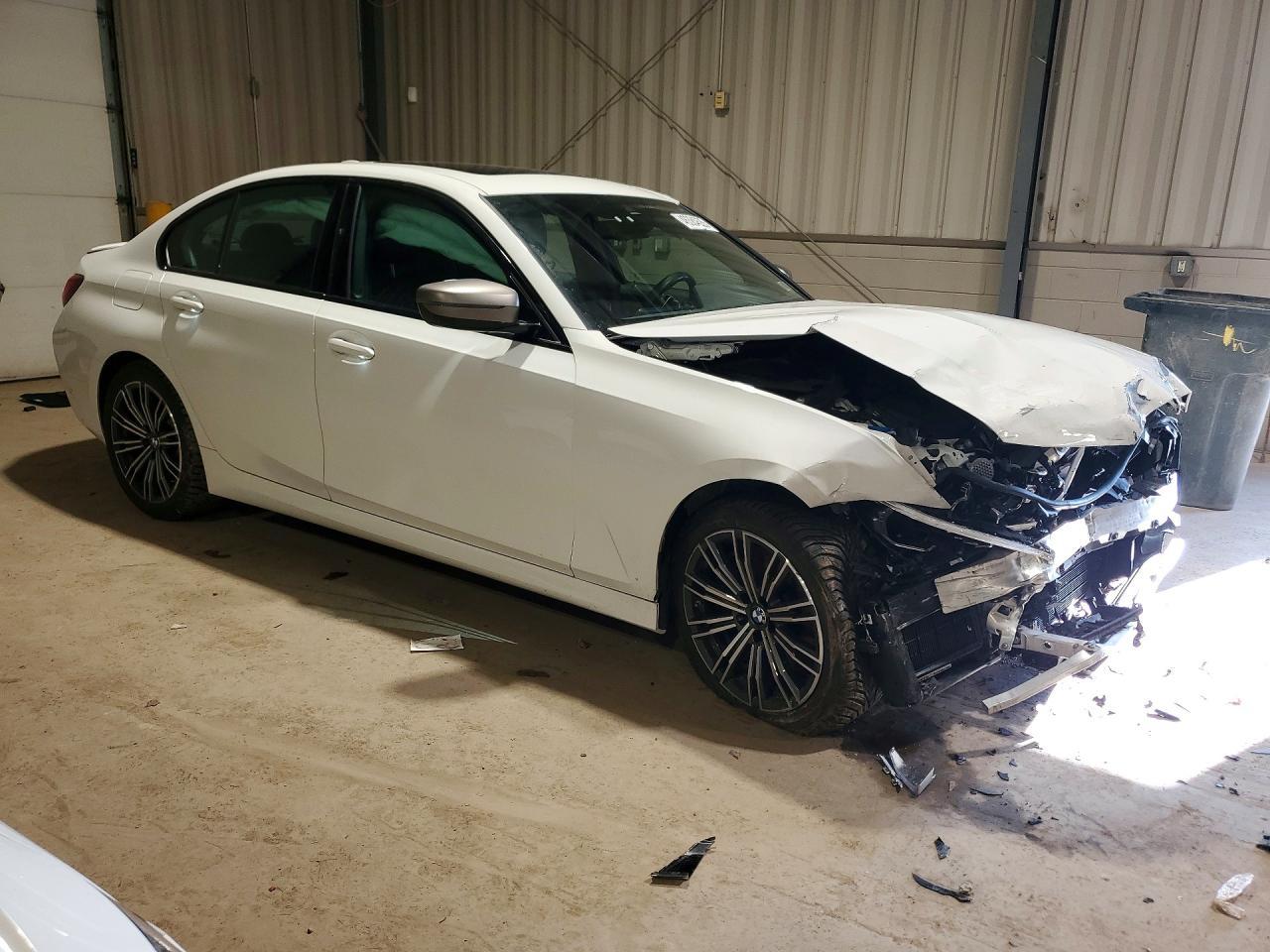 2022 BMW M340Xi - Image 4