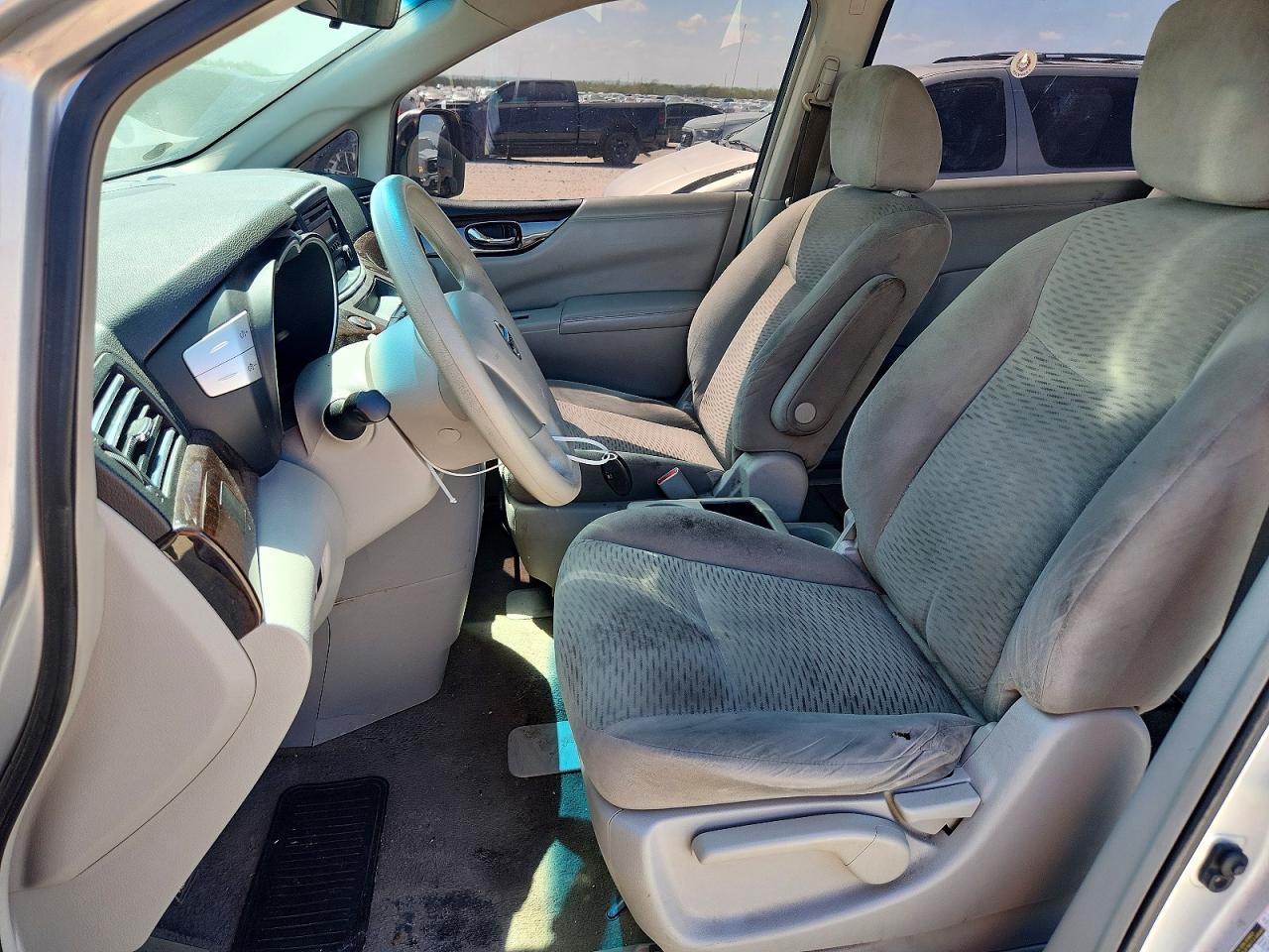 2016 Nissan Quest 3.5 S - Фото 7