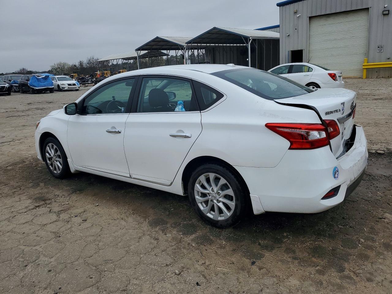 2018 Nissan Sentra Sv - Фото 2