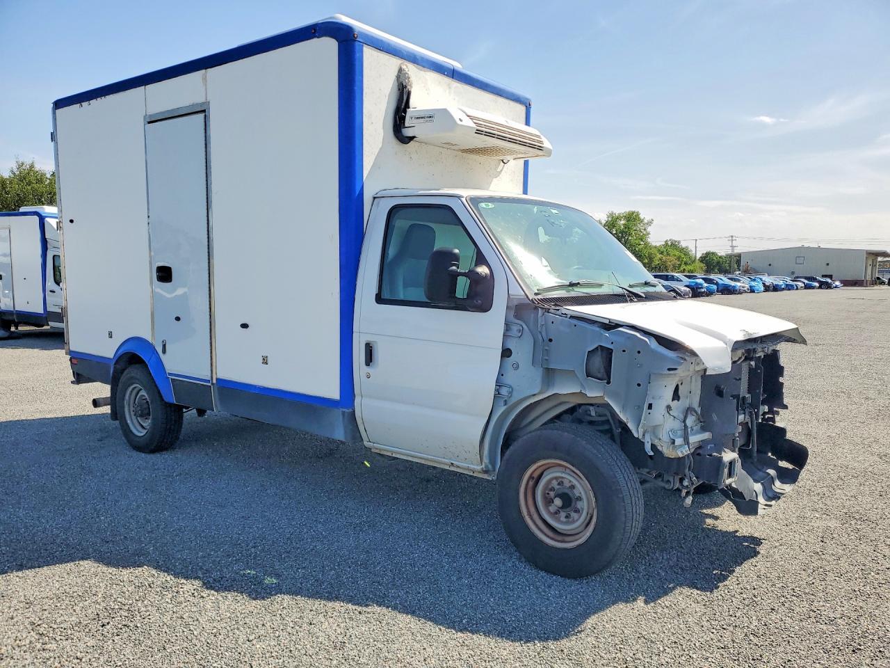 2023 Ford E350 Refrigerated Box Truck - Image 4