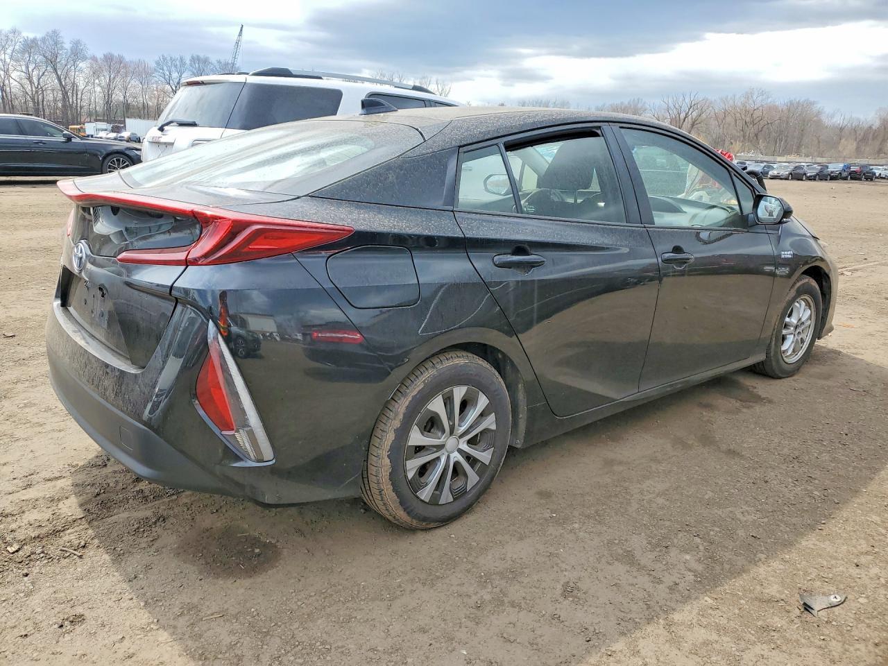2022 Toyota Prius Prime Le - Фото 3