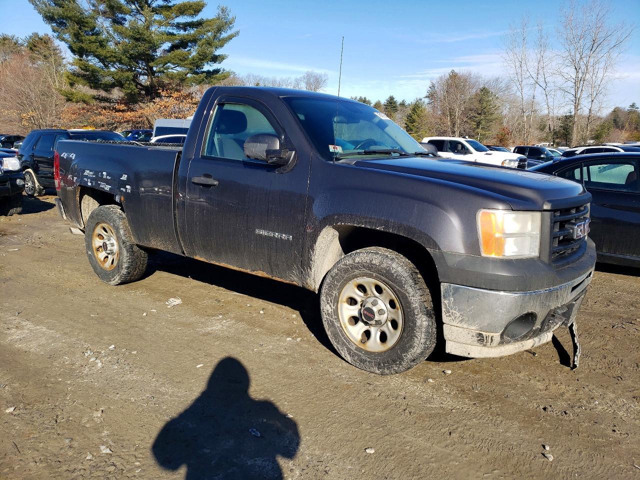 2010 GMC Sierra K1500 - Image 4