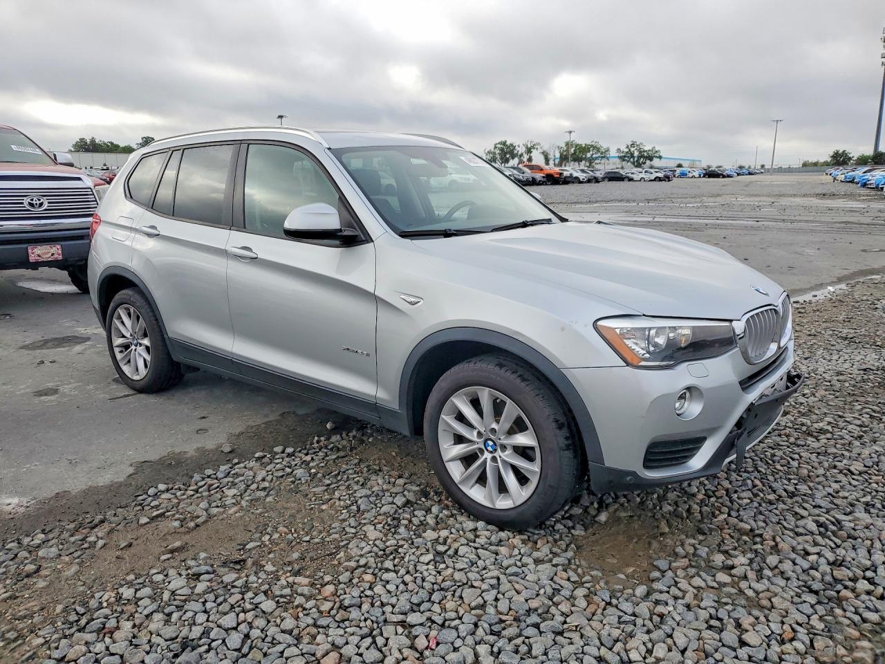 2016 BMW X3 xDrive28I - Image 4