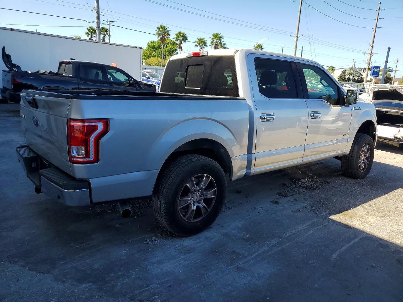2016 Ford F150 Supercrew - Фото 3