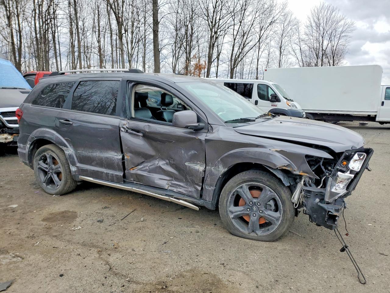 2020 Dodge Journey Crossroad - Фото 4