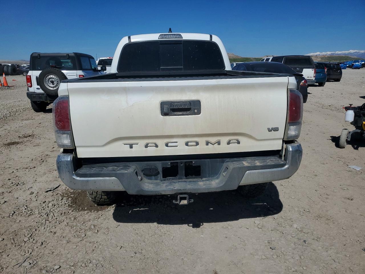 2023 Toyota Tacoma Trd Off-Road - Image 6