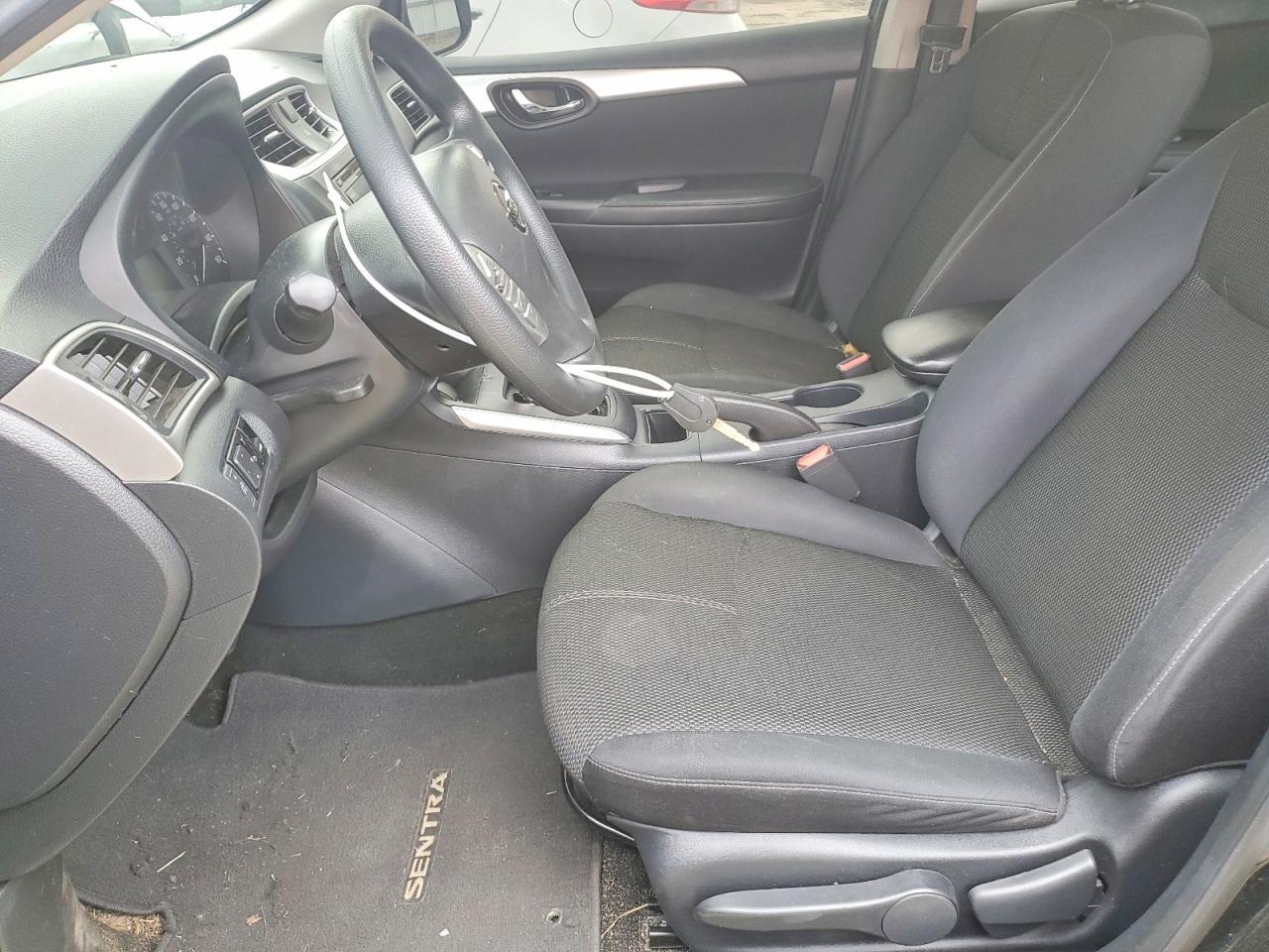 2017 Nissan Sentra S - Фото 7