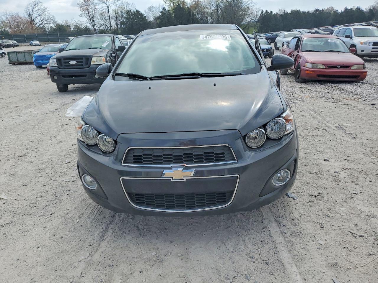 2016 Chevrolet Sonic Lt - Фото 5