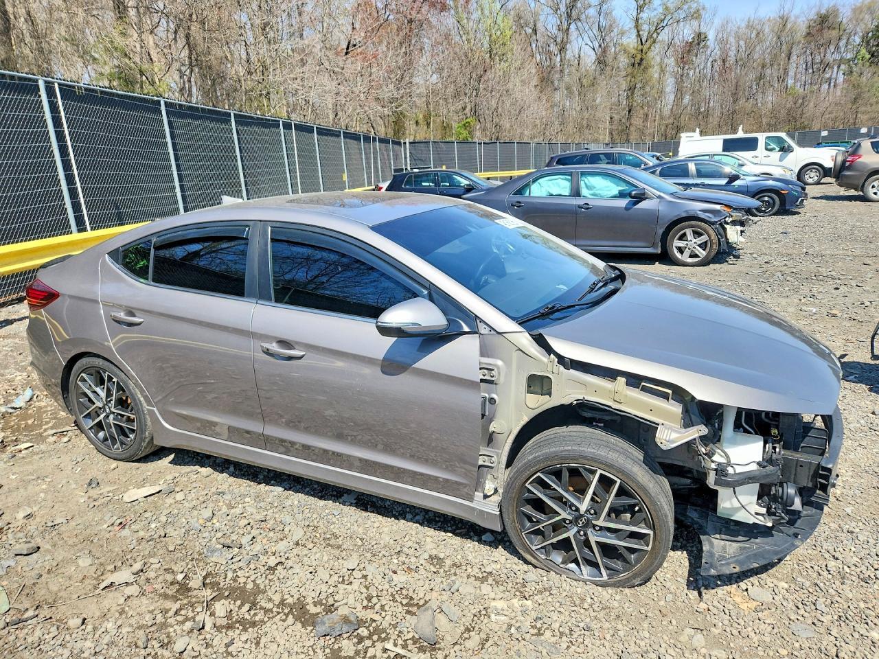 2020 Hyundai Elantra Sport - Image 4