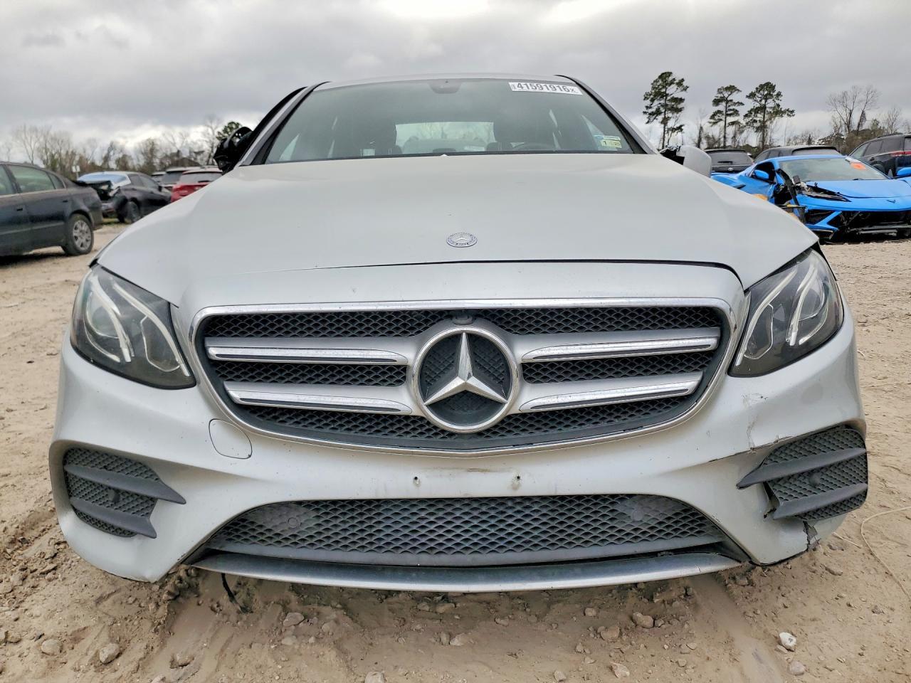 2017 Mercedes-Benz E 300 4Matic - Фото 5