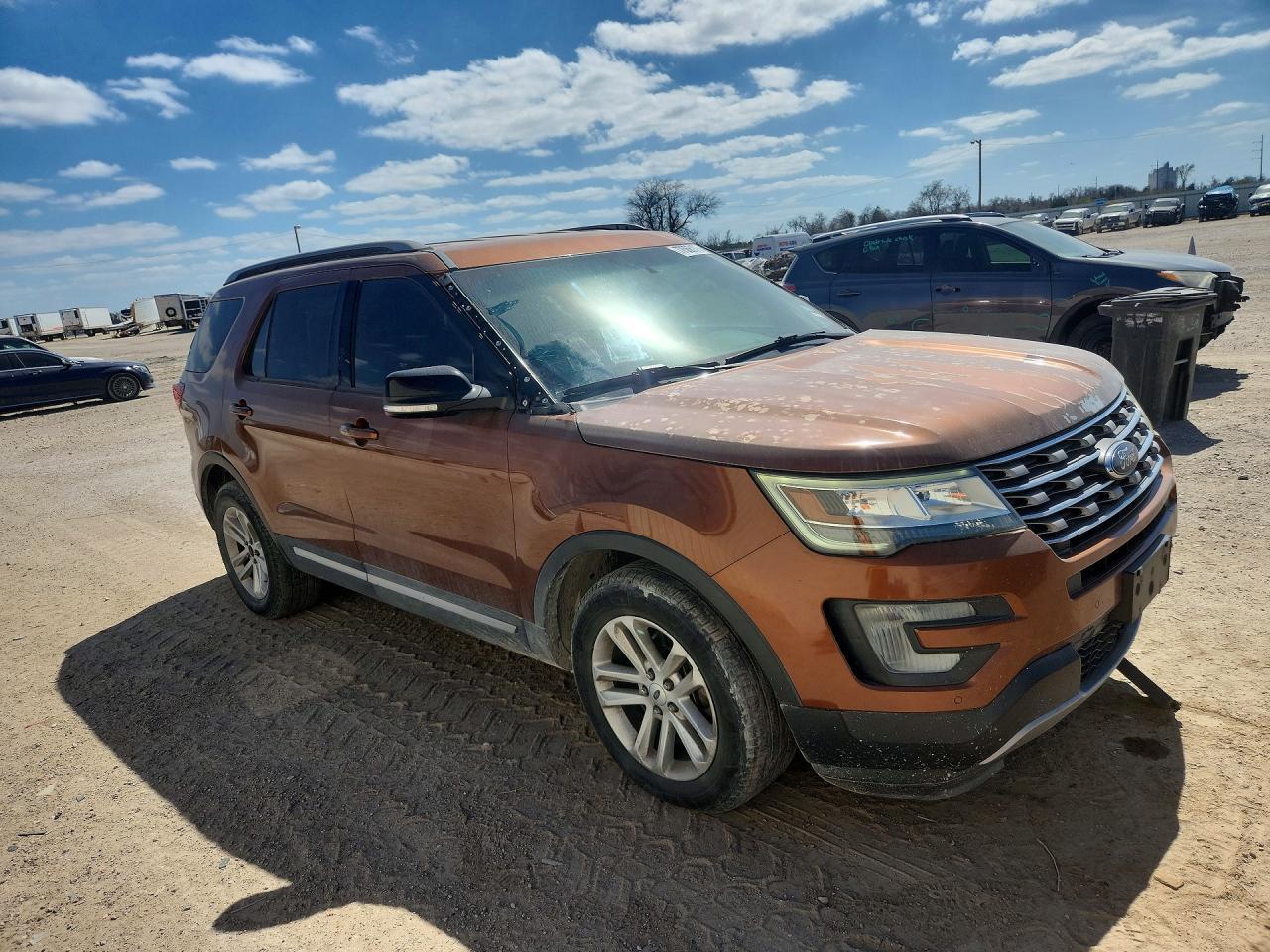 2017 Ford Explorer Xlt - Image 4