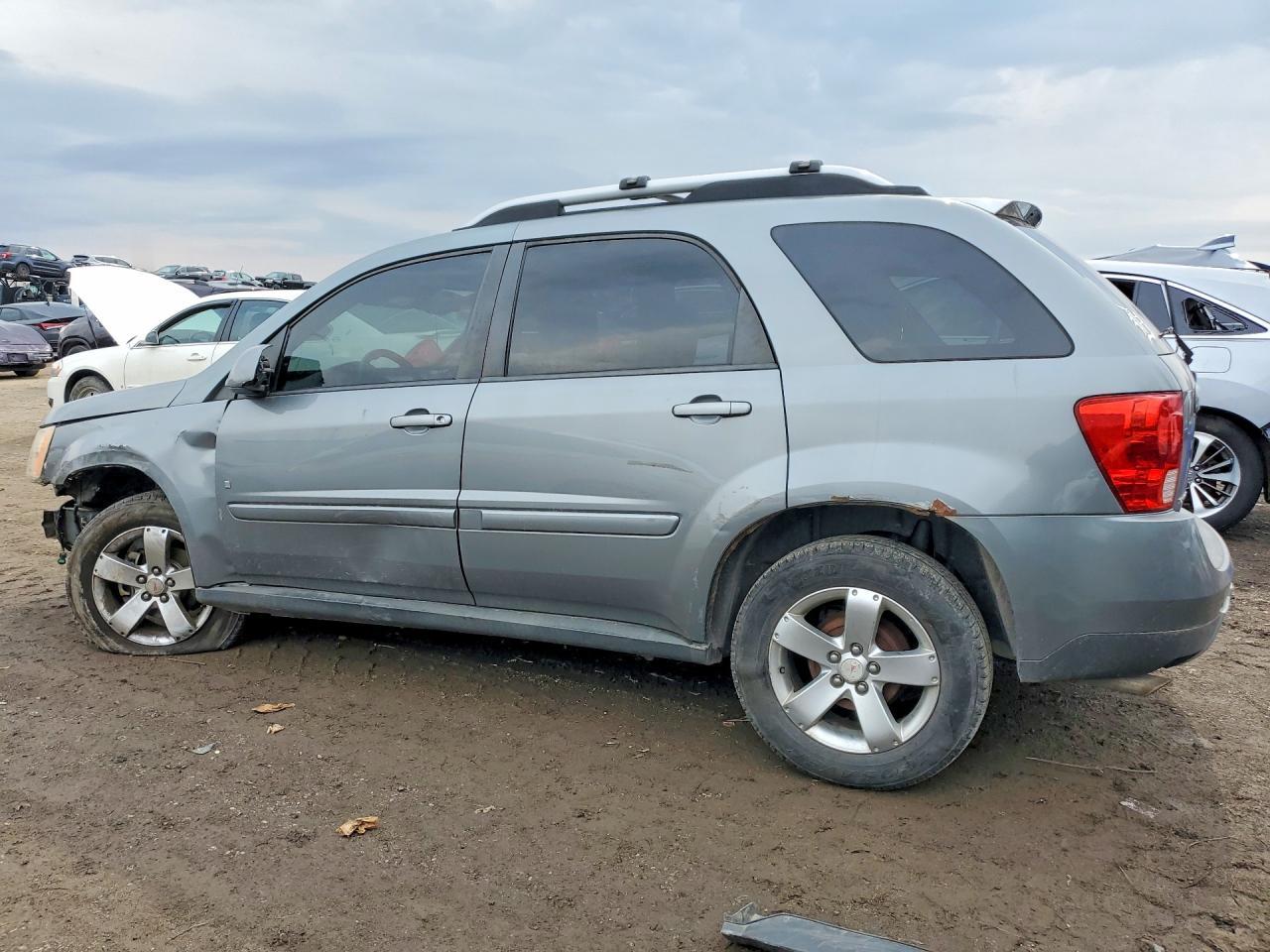 2006 Pontiac Torrent - Фото 2