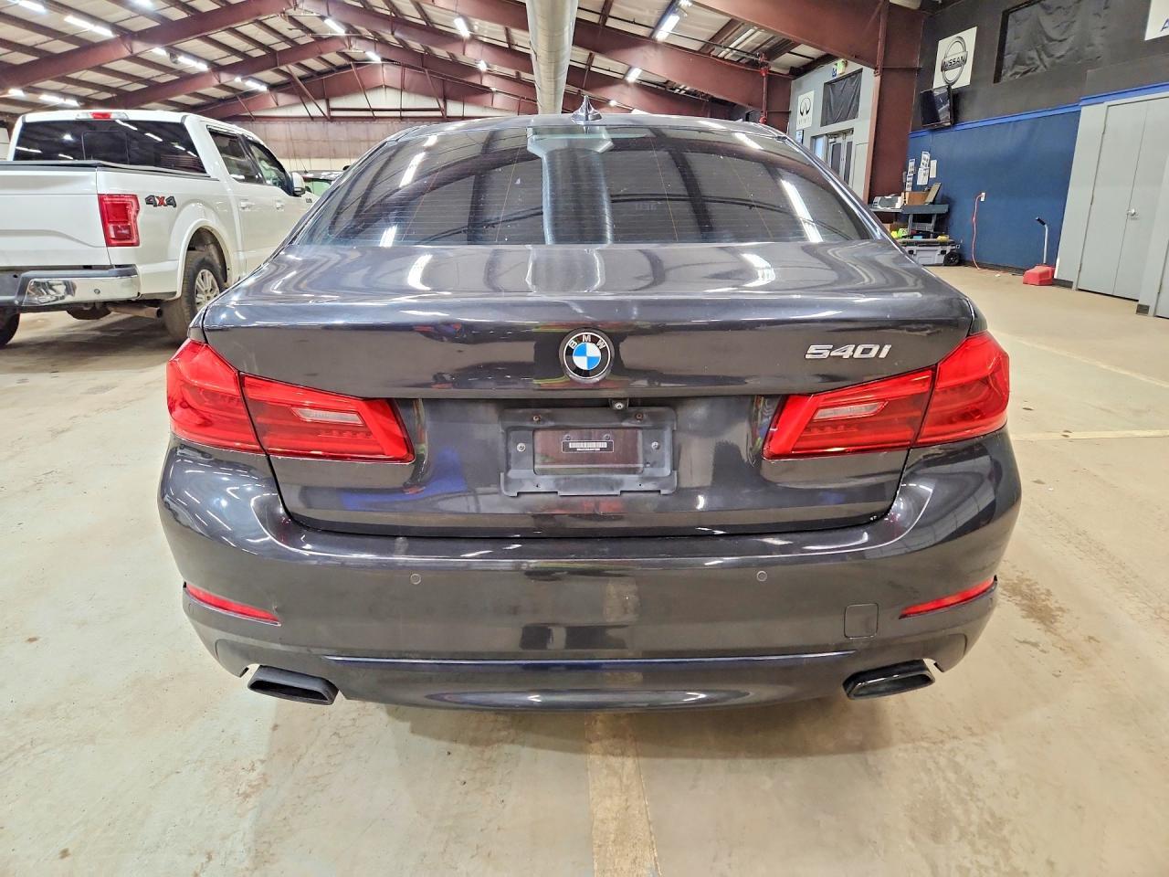 2020 BMW 540 I - Фото 6