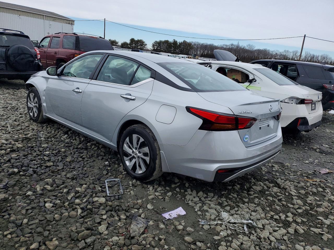 2022 Nissan Altima 2.5 S - Image 2