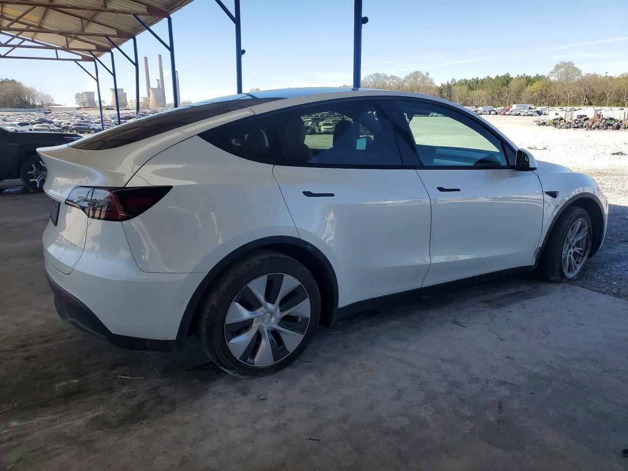 2022 Tesla Model Y - Image 3