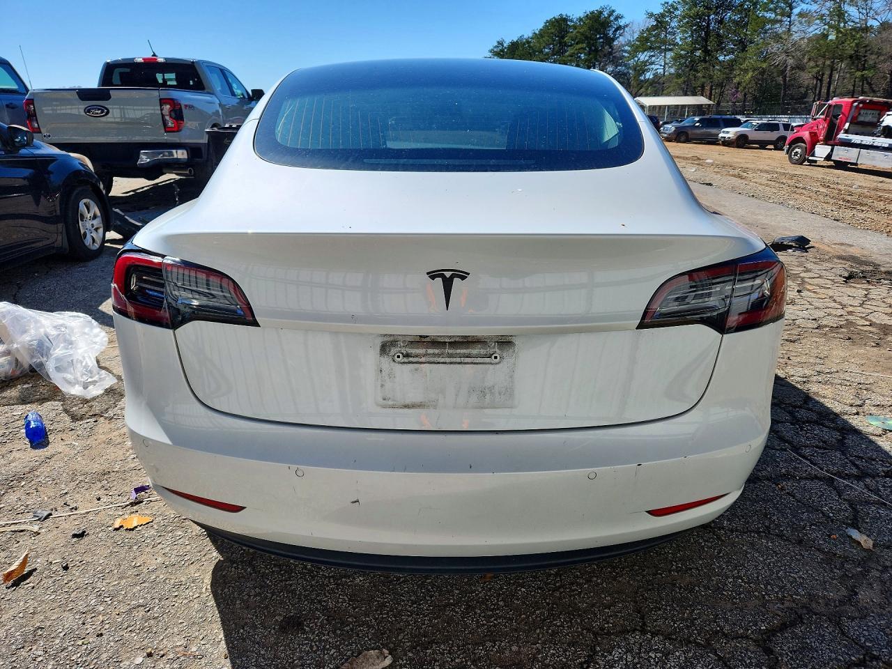 2020 Tesla Model 3 - Фото 6