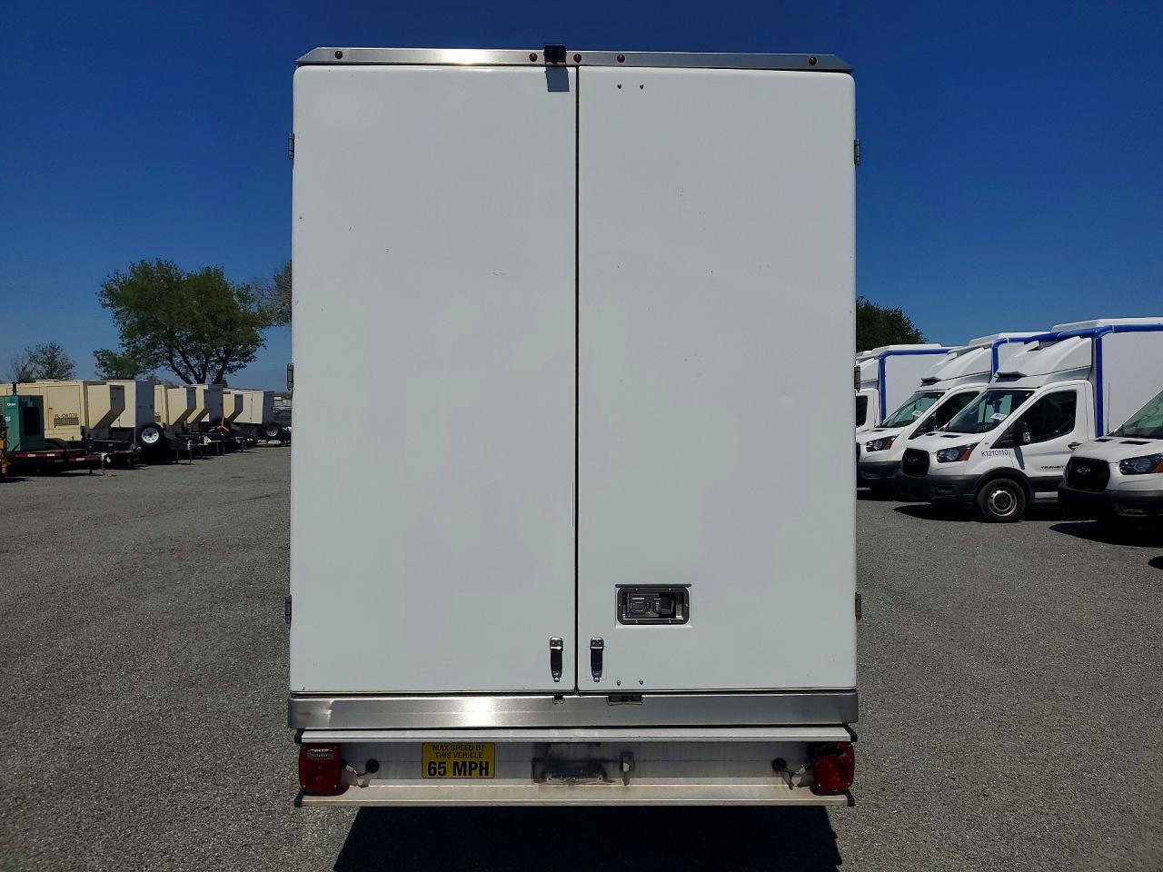2020 Ford Transit Delivery Truck - Image 6