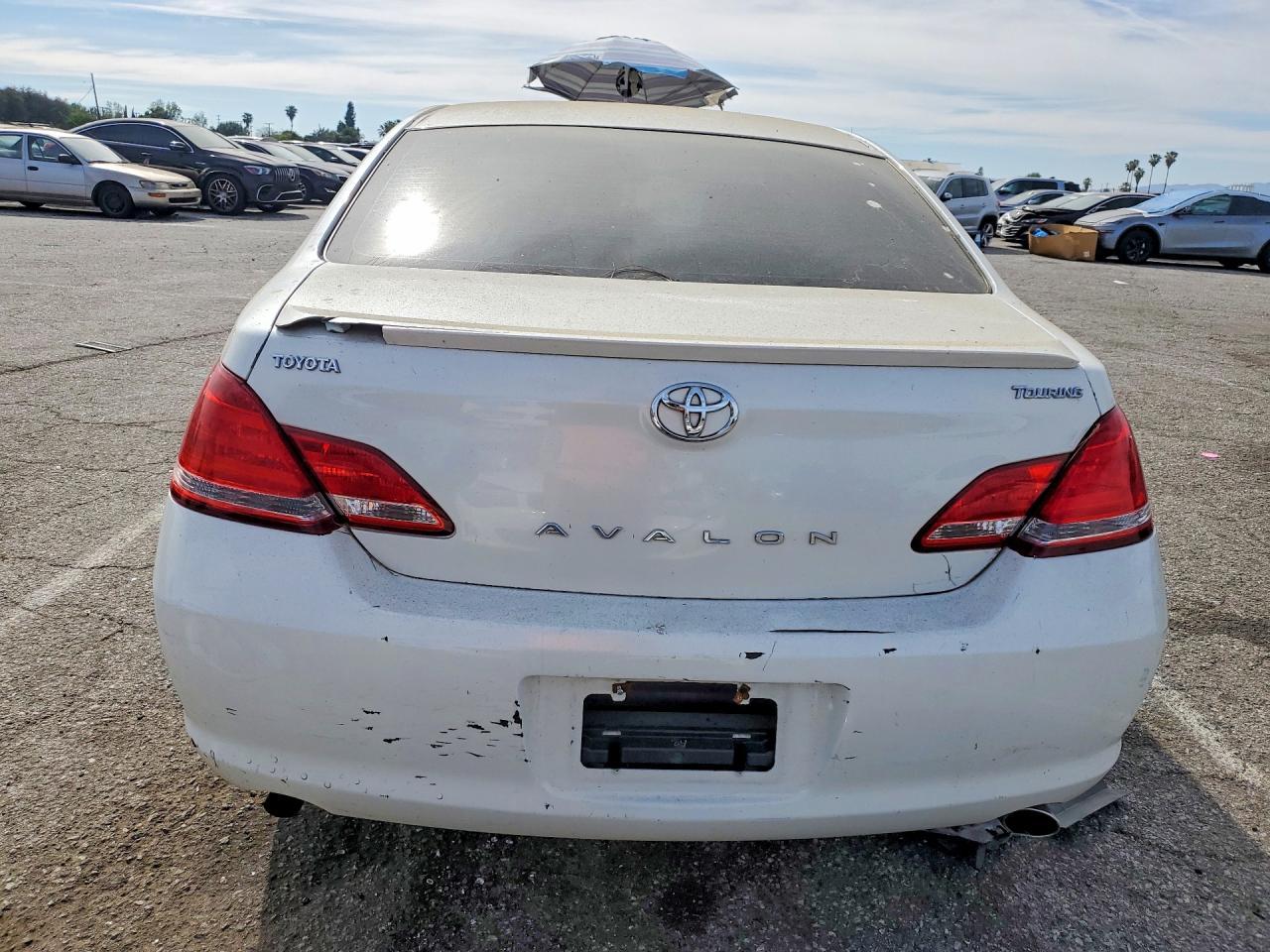 2007 Toyota Avalon - Image 6
