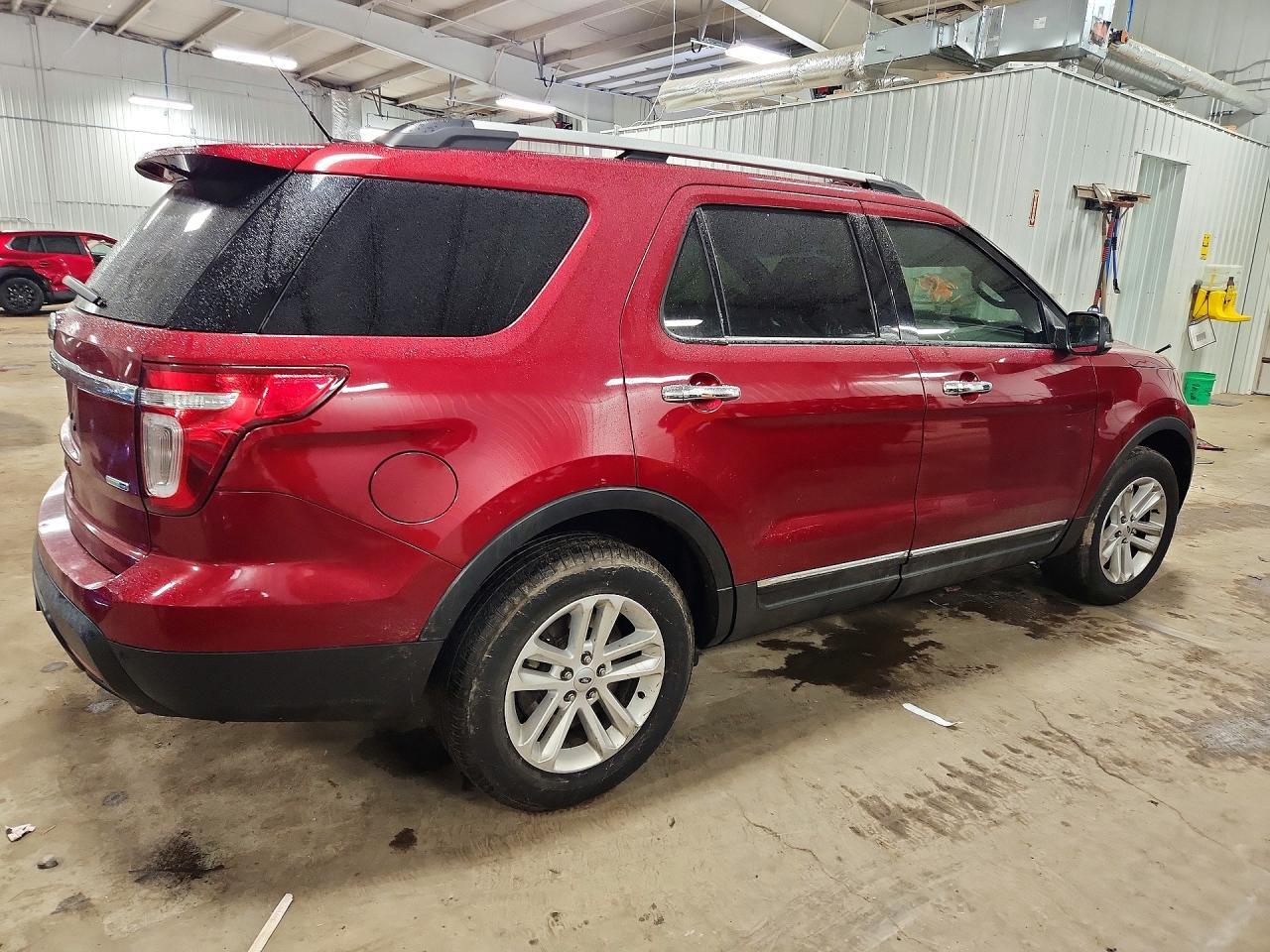 2014 Ford Explorer Xlt - Фото 3
