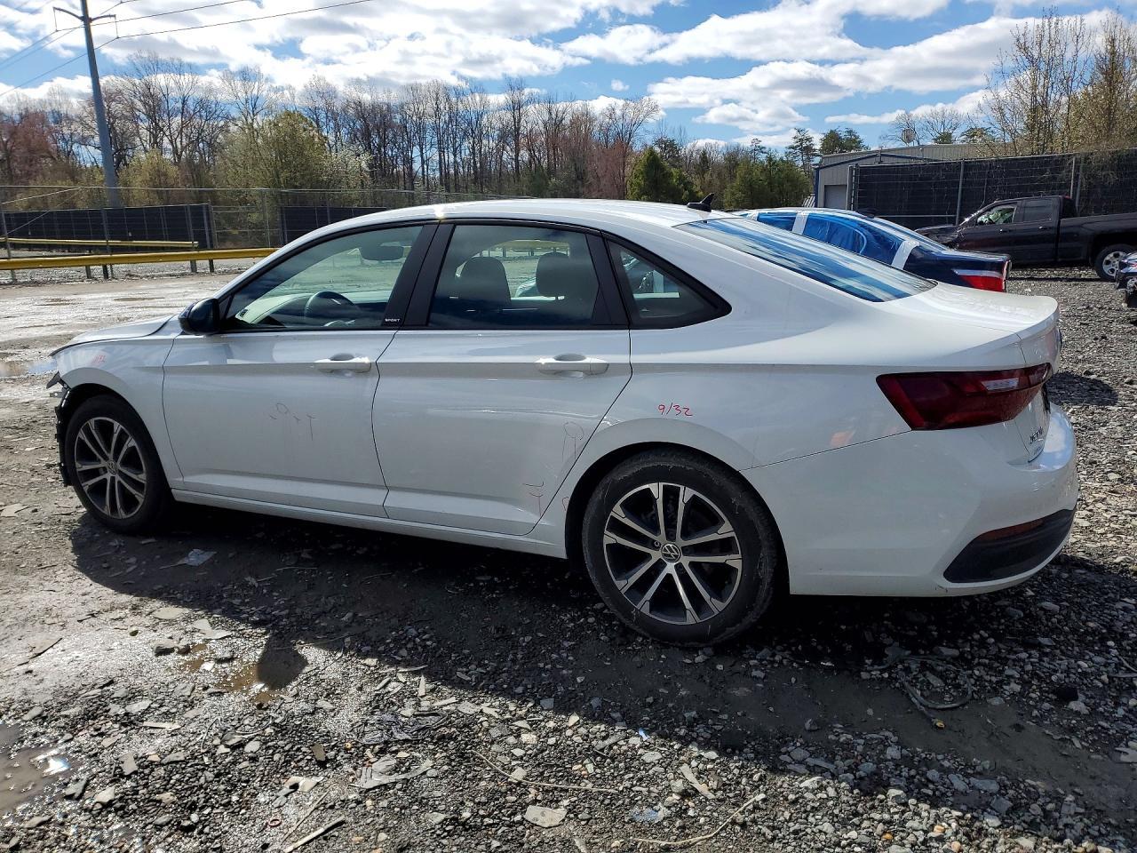 2024 Volkswagen Jetta Sport - Фото 2