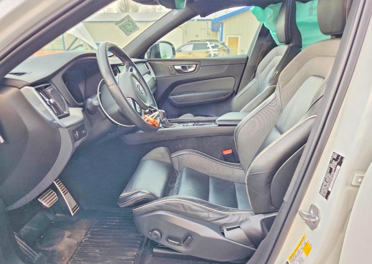 2021 Volvo Xc60 T5 R-Design - Image 7