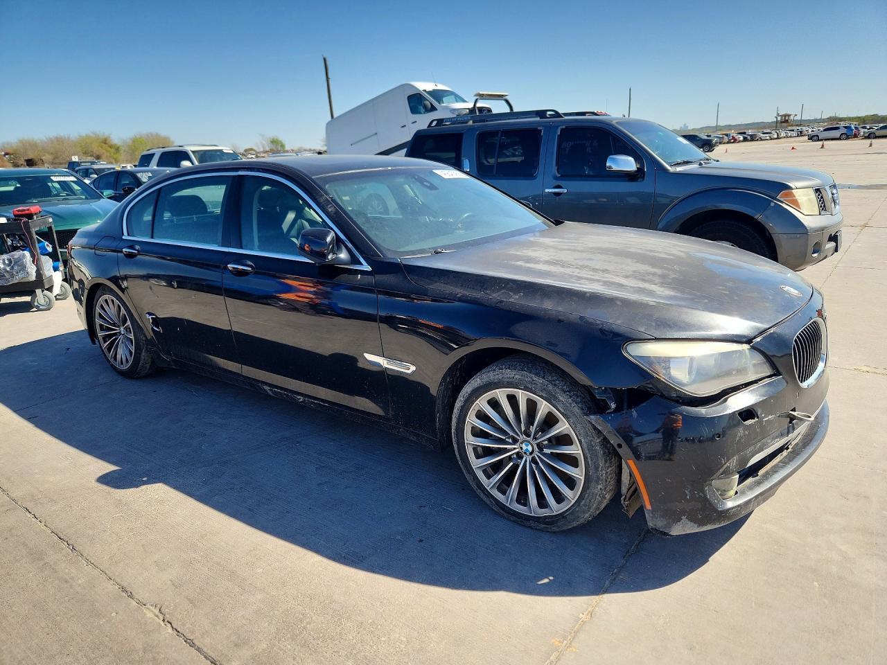 2011 BMW 750 Li - Image 4