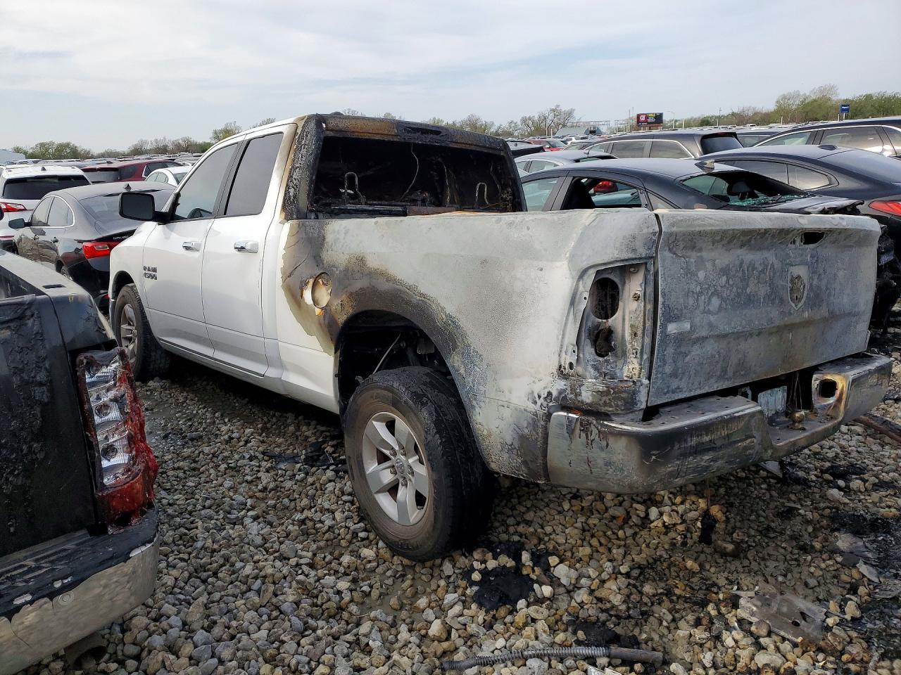 2017 Ram 1500 Slt - Image 2