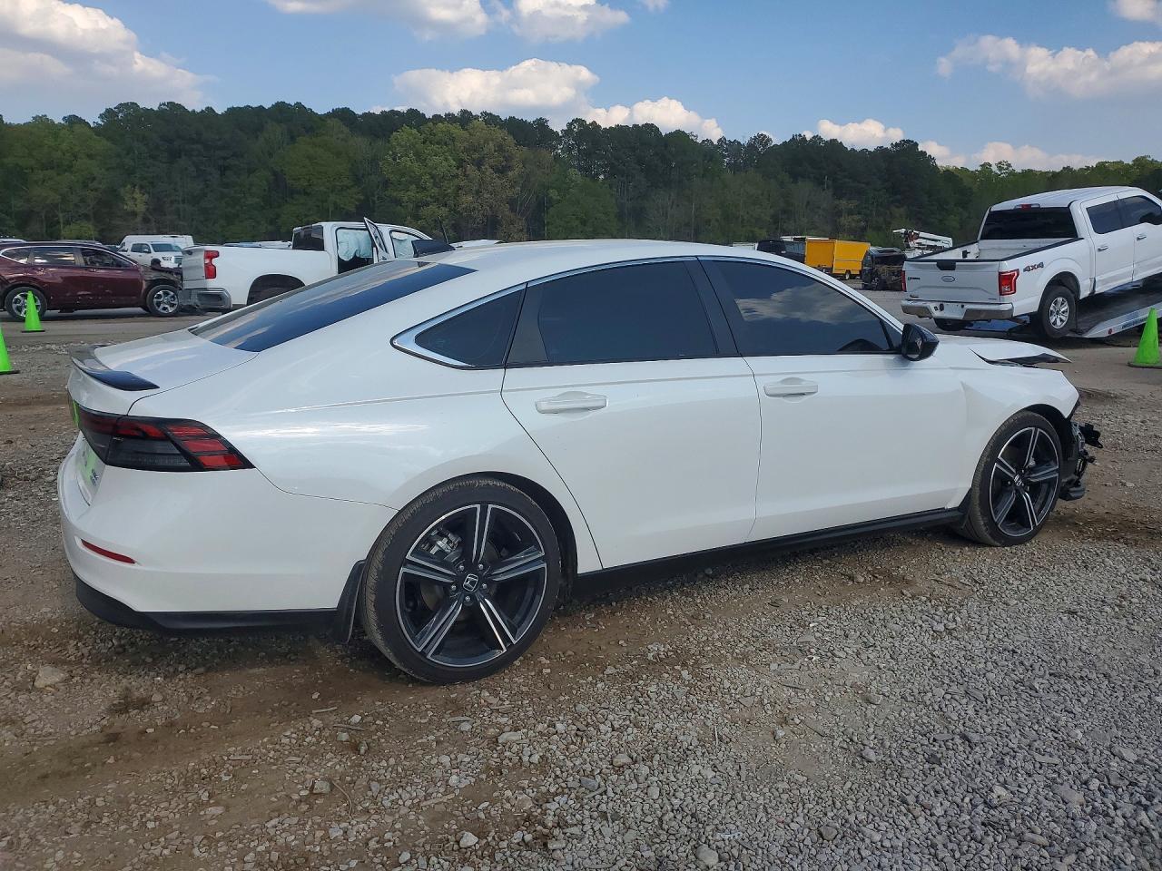 2025 Honda Accord Hybrid Sport - Image 3