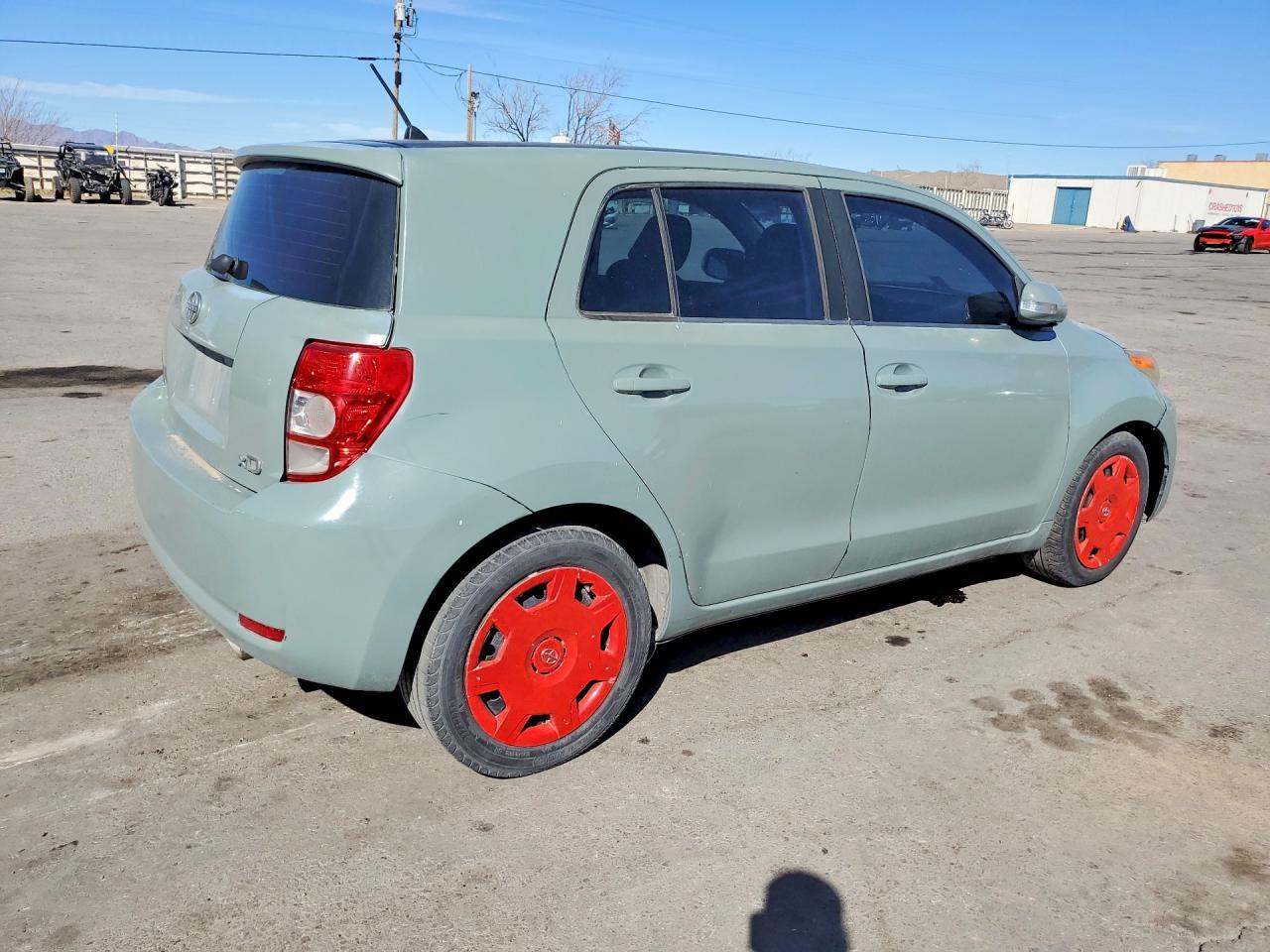 2010 Scion Xd Base - Фото 3