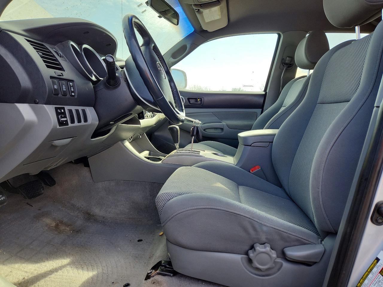 2008 Toyota Tacoma Prerunner V6 - Image 7