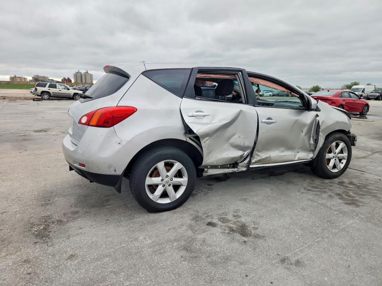 2009 Nissan Murano S - Image 3