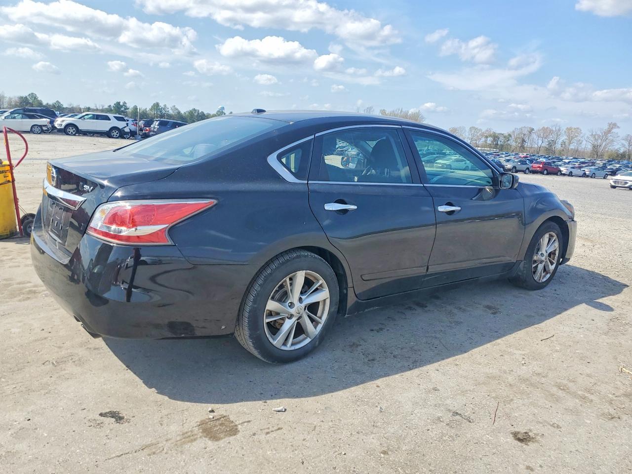 2015 Nissan Altima 2.5 Sv - Image 3