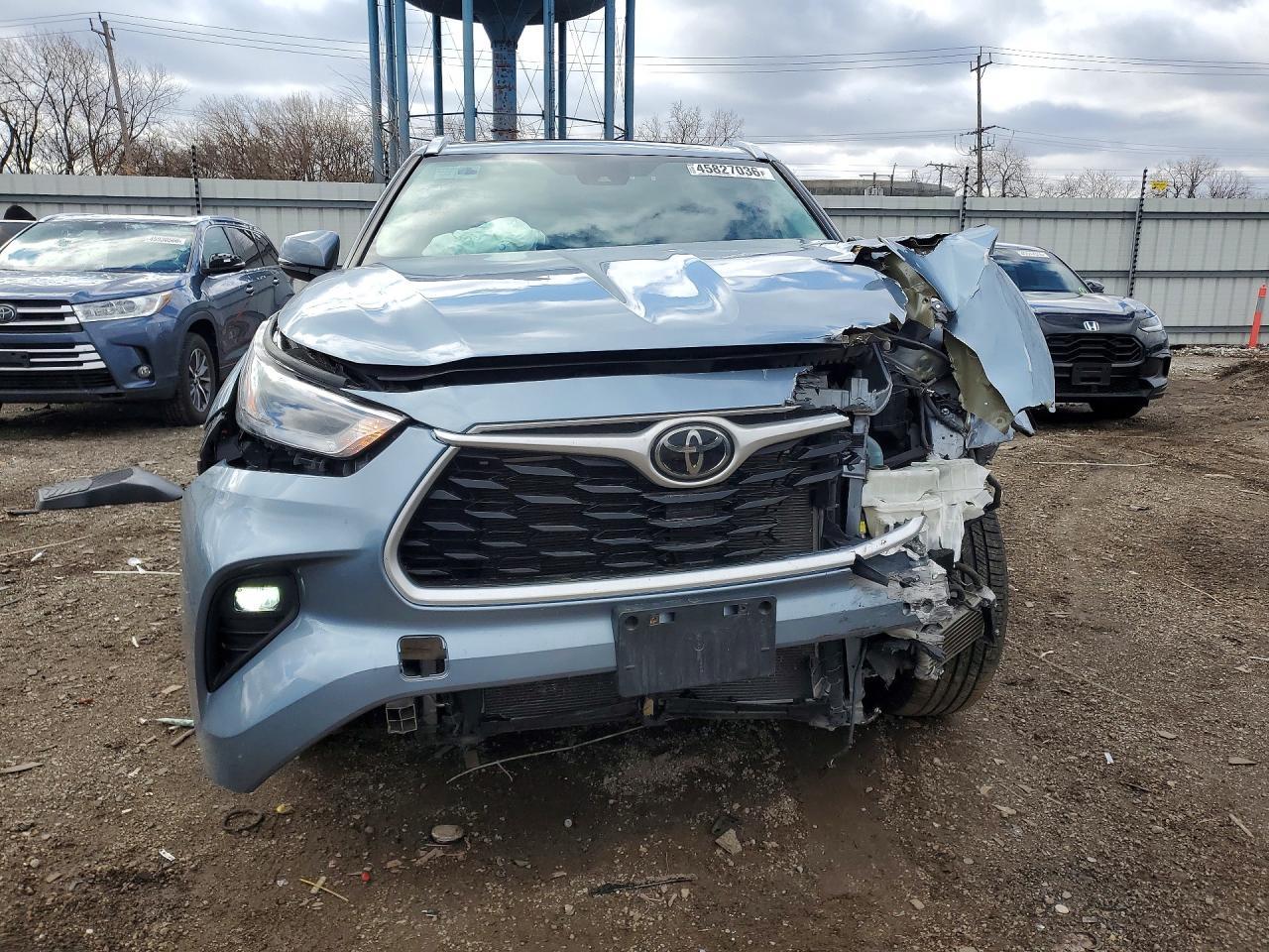 2021 Toyota Highlander Xle - Image 5