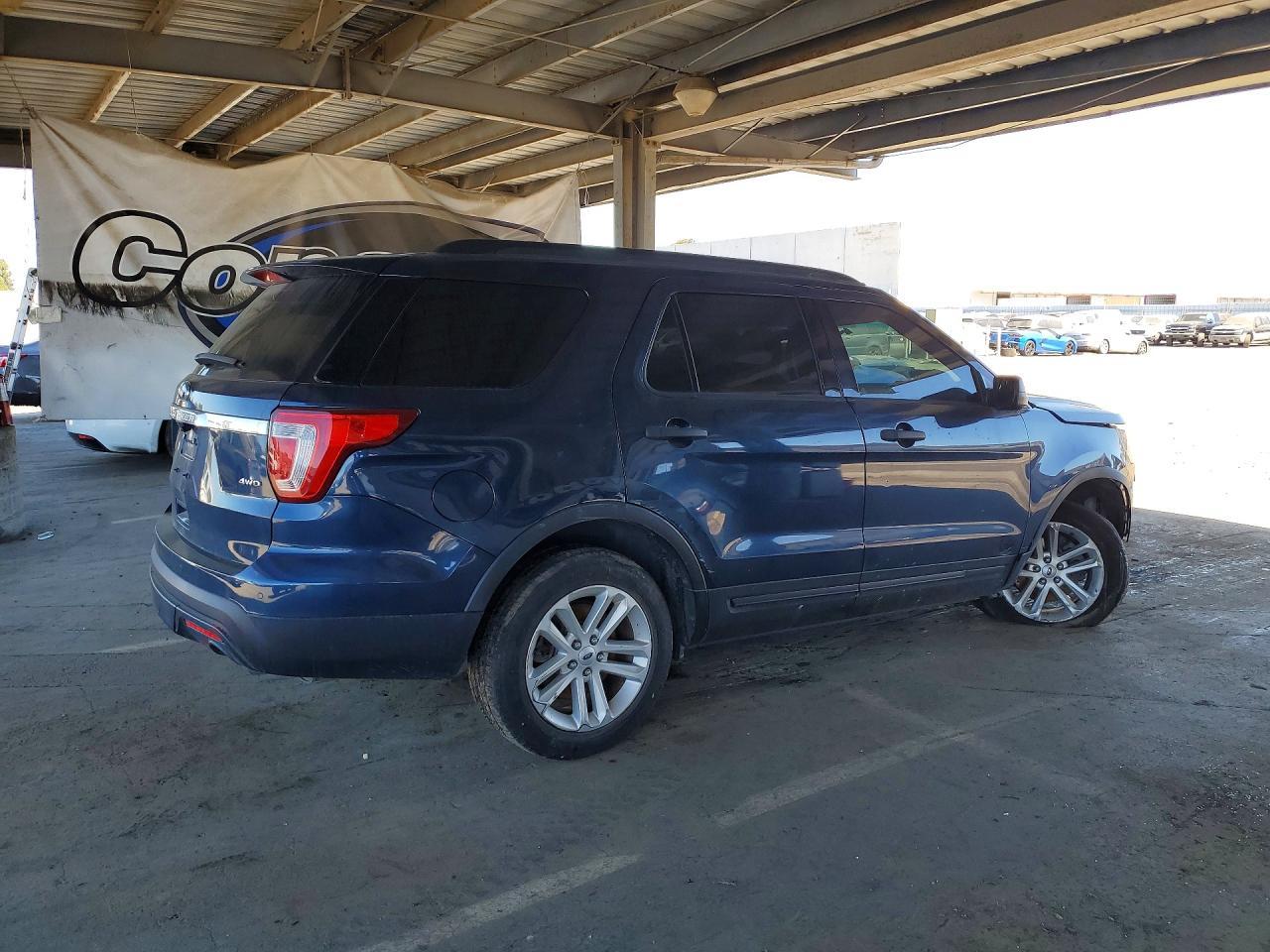 2017 Ford Explorer - Image 3