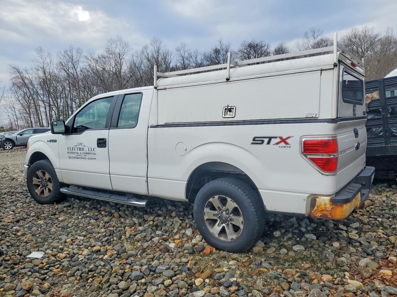2014 Ford F150 Super Cab - Image 2