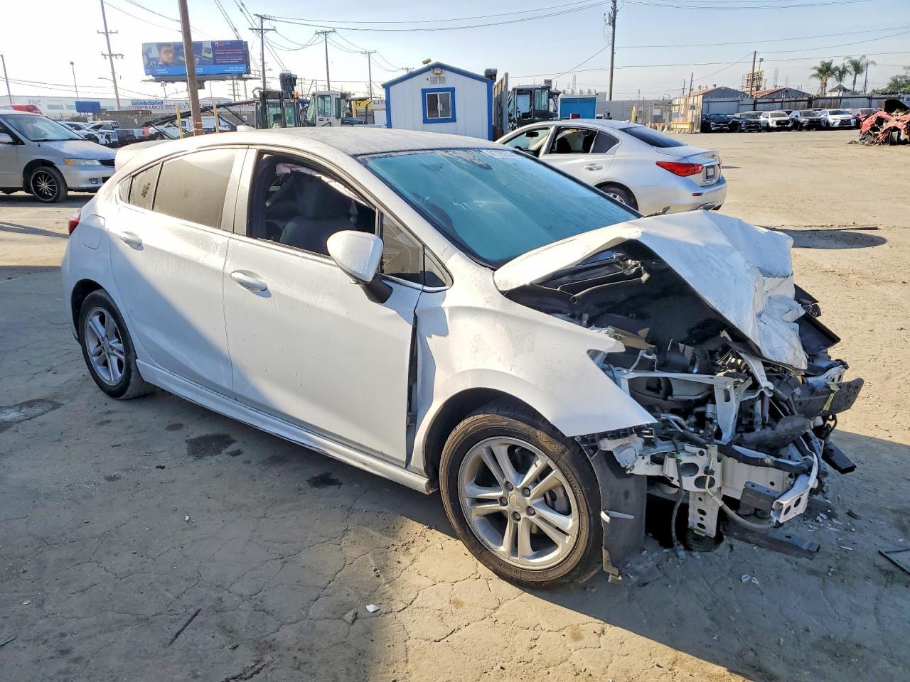 2018 Chevrolet Cruze Lt - Image 4
