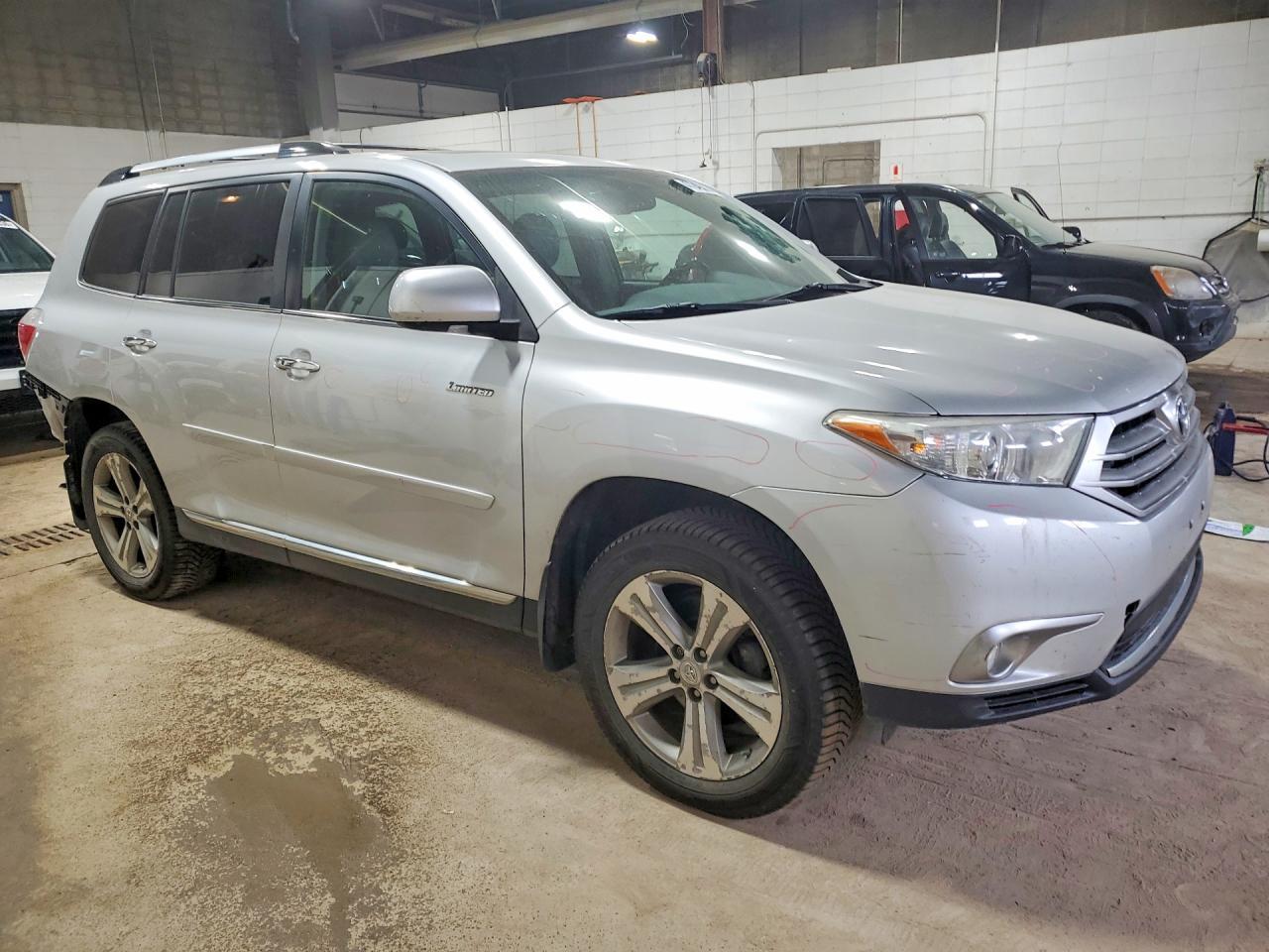 2012 Toyota Highlander Limited - Image 4