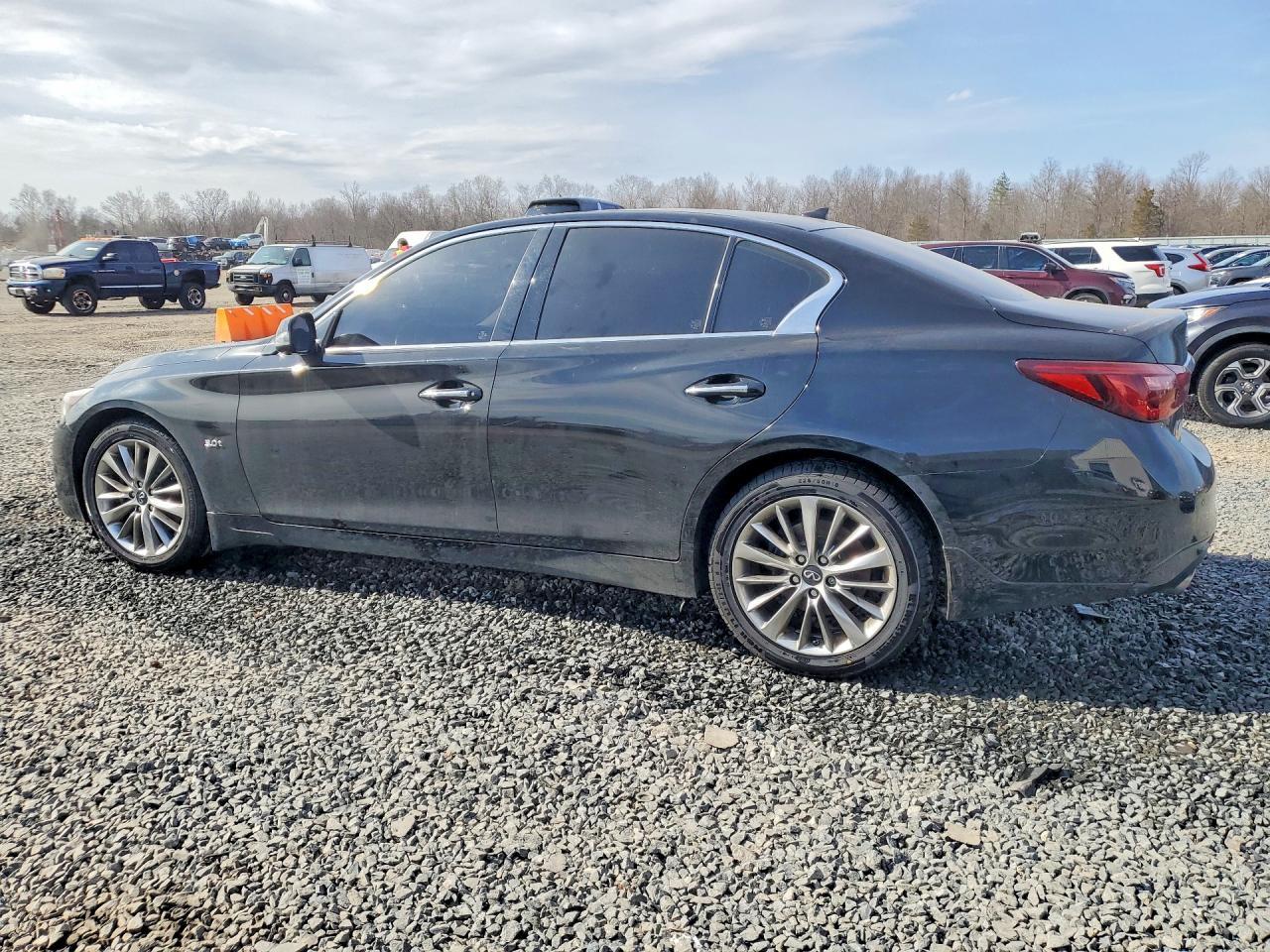 2019 Infiniti Q50 3.0T Luxe - Фото 2
