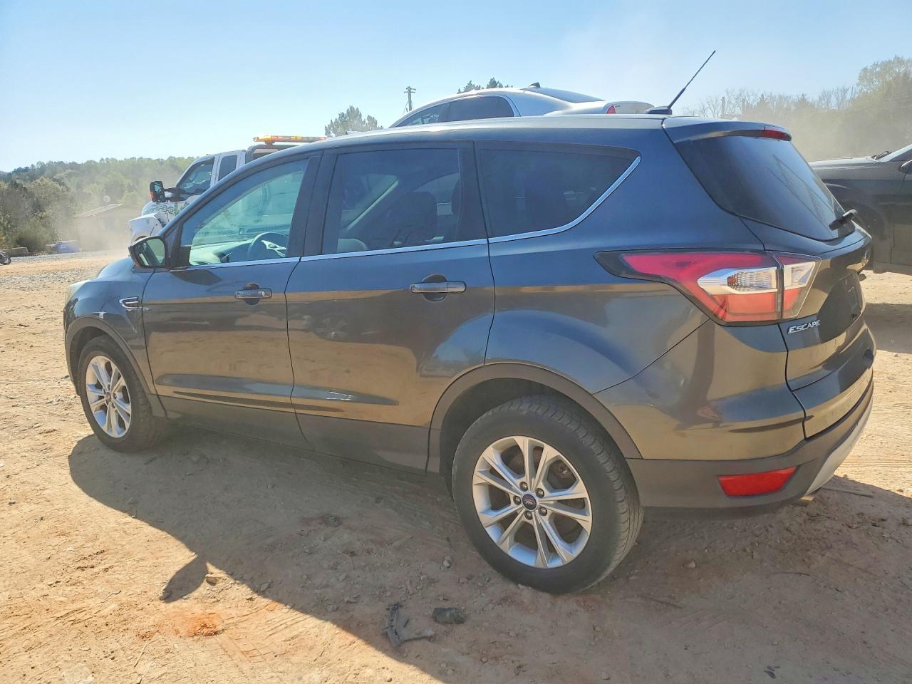 2017 Ford Escape Se - Image 2