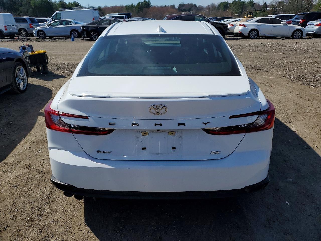 2025 Toyota Camry Se - Фото 6