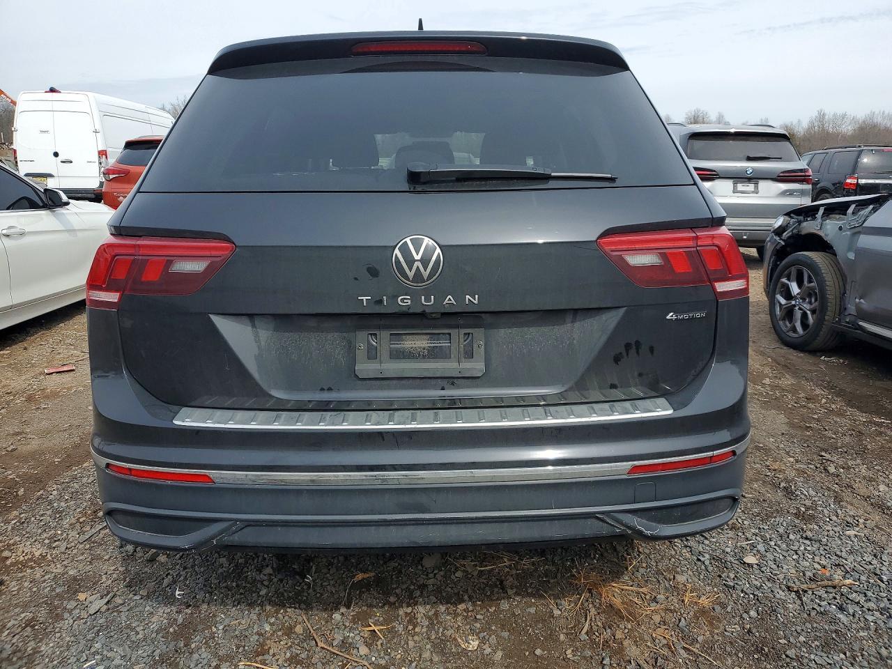 2022 Volkswagen Tiguan S - Фото 6