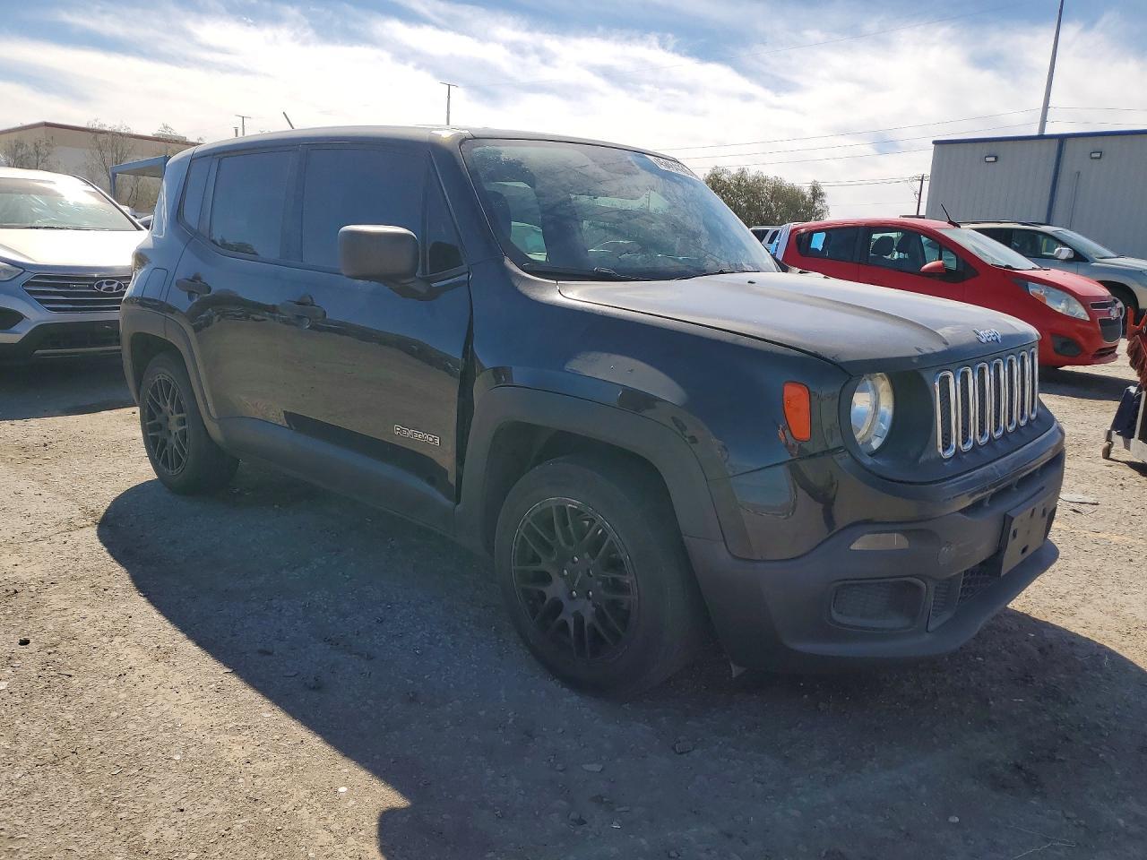 2015 Jeep Renegade Sport - Image 4