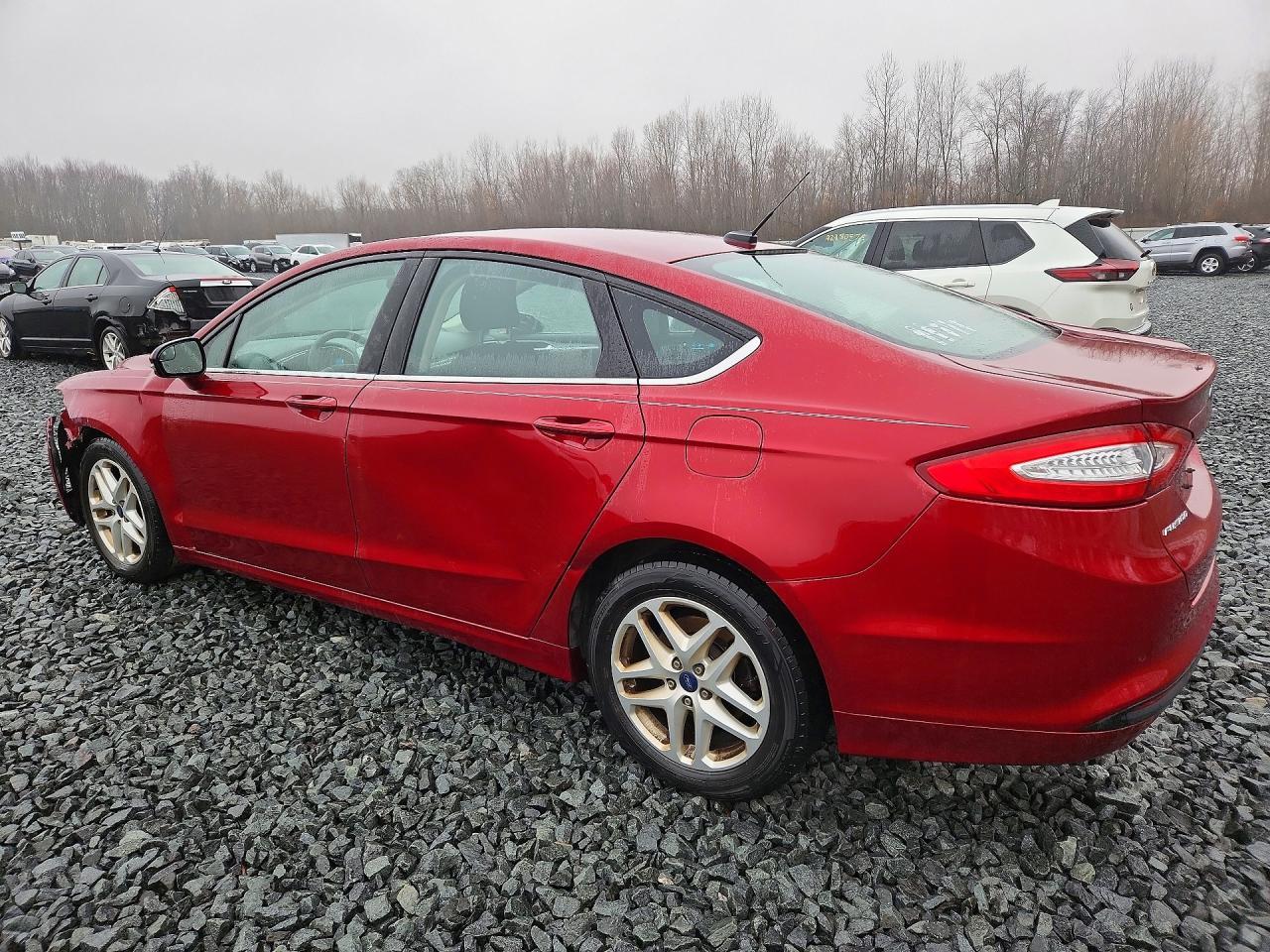 2016 Ford Fusion Se - Image 2