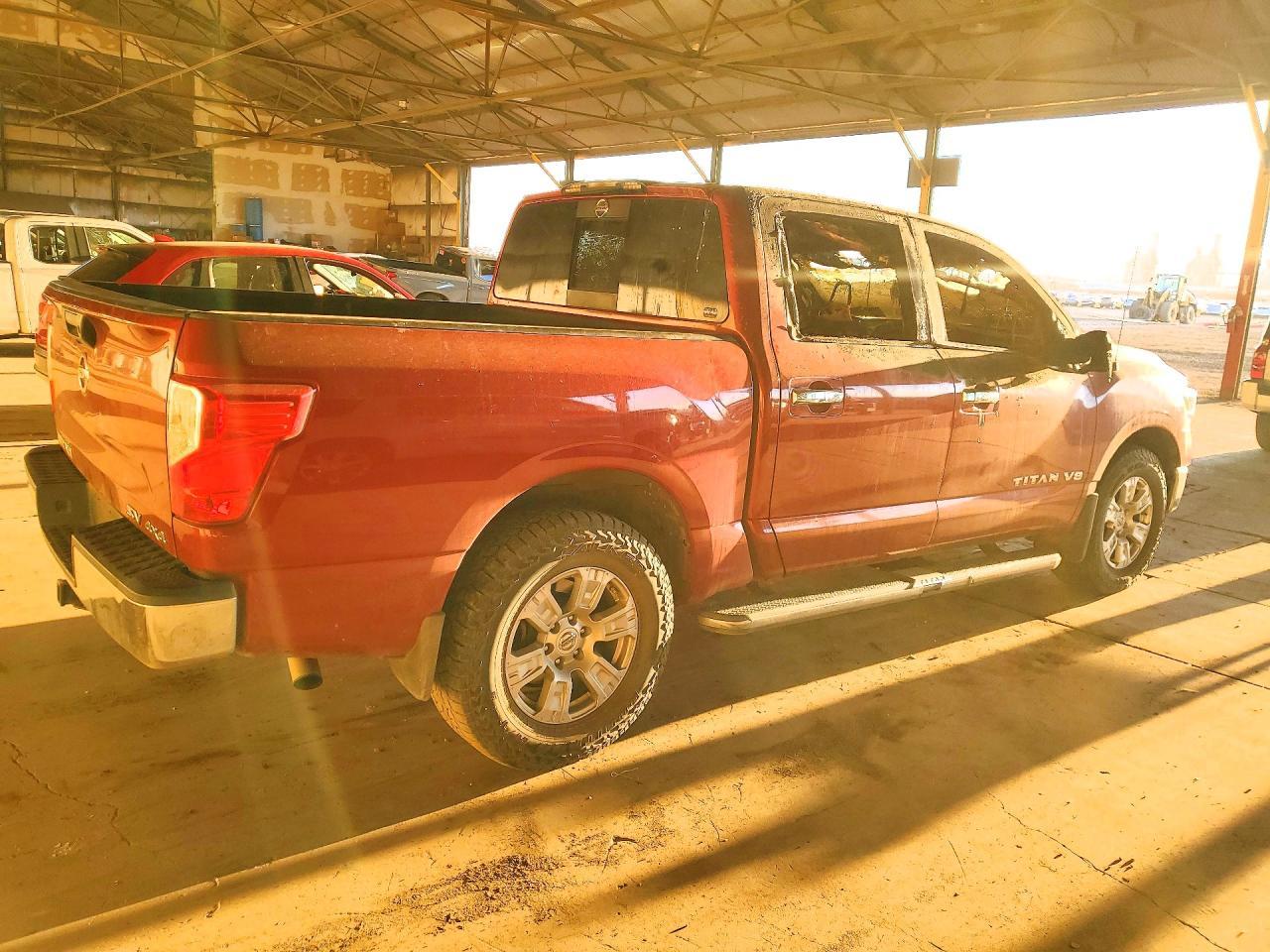 2018 Nissan Titan Sv - Фото 3