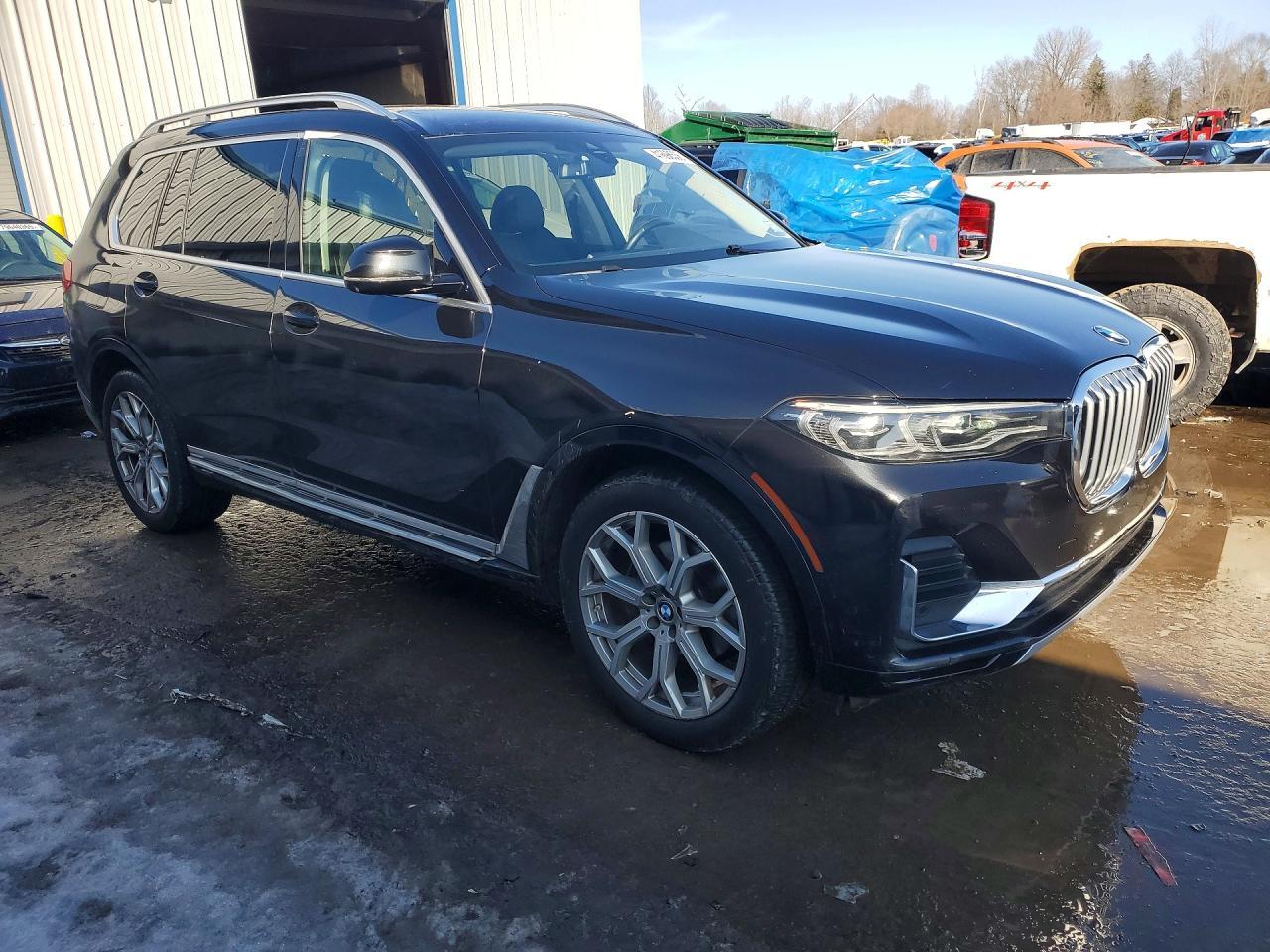 2021 BMW X7 xDrive40I - Фото 4