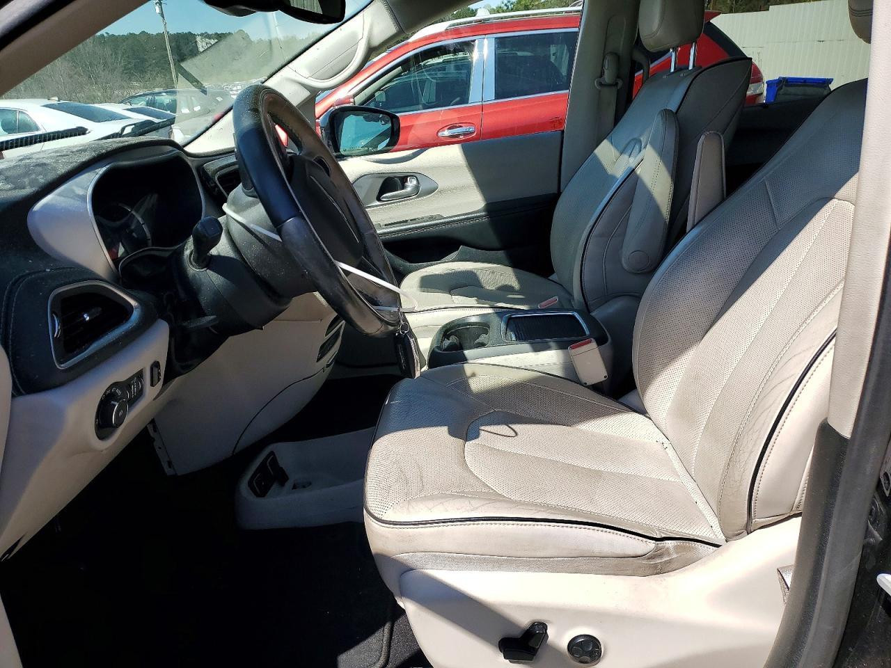 2018 Chrysler Pacifica Hybrid Limited - Фото 7