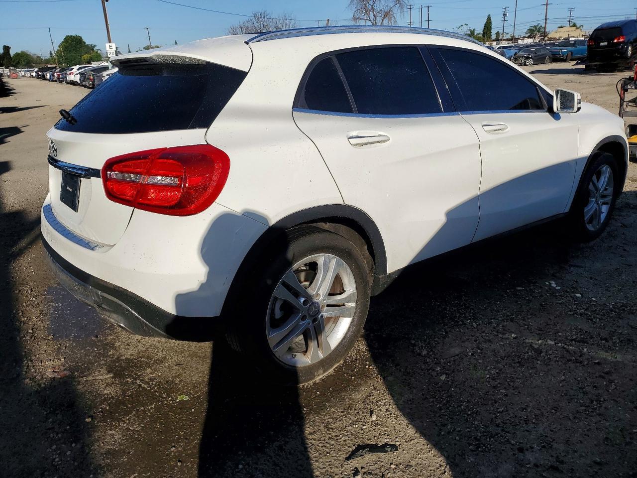 2015 Mercedes-Benz Gla 250 - Image 3