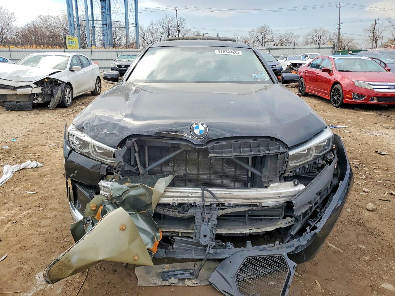 2022 BMW 740Li xDrive - Image 5