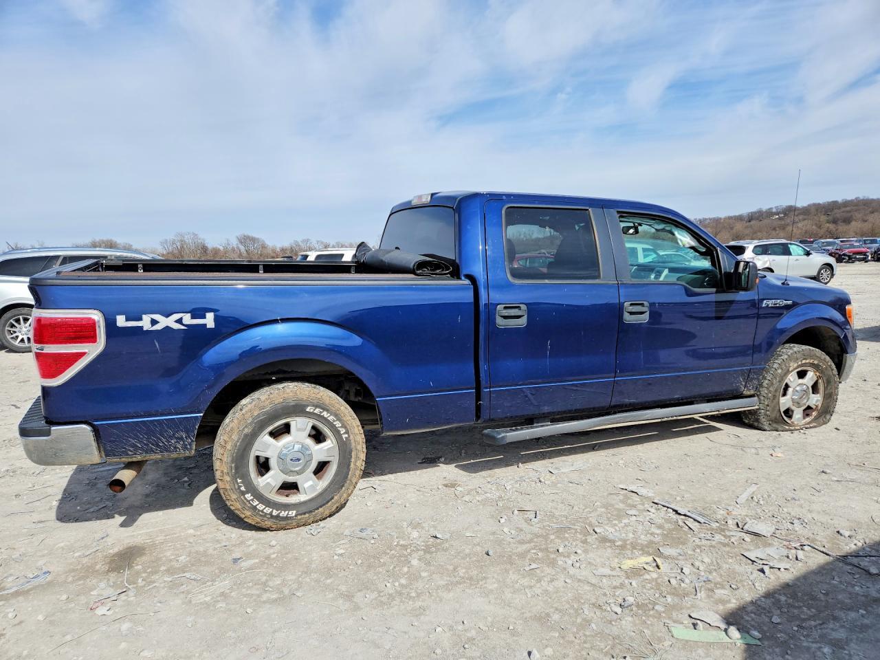2011 Ford F150 - Фото 3
